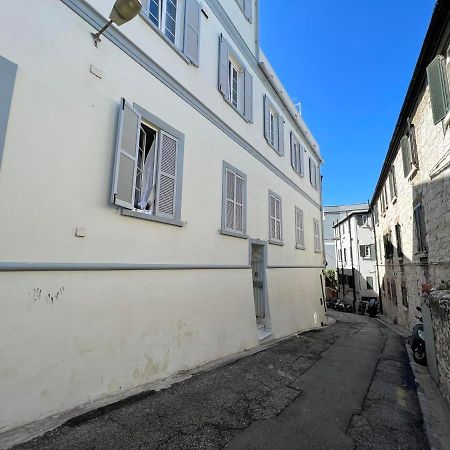 Quirky 1Br Just Off Main Street Prime Location Appartement Gibraltar Buitenkant foto