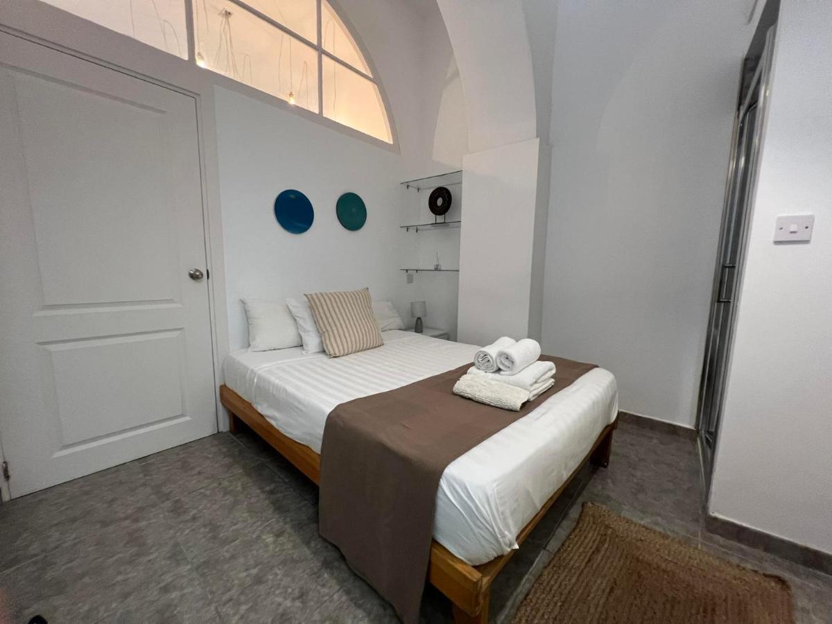Quirky 1Br Just Off Main Street Prime Location Appartement Gibraltar Buitenkant foto