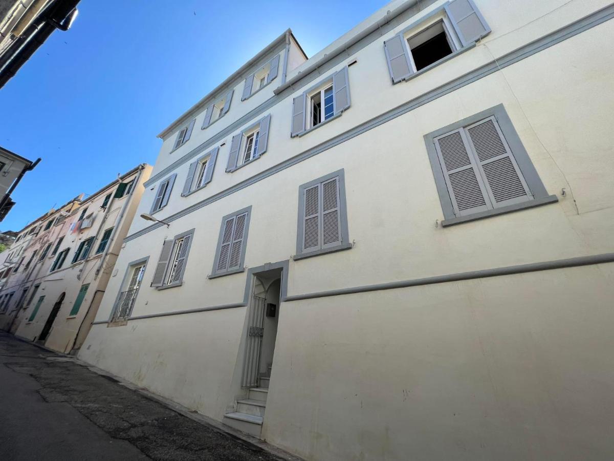 Quirky 1Br Just Off Main Street Prime Location Appartement Gibraltar Buitenkant foto